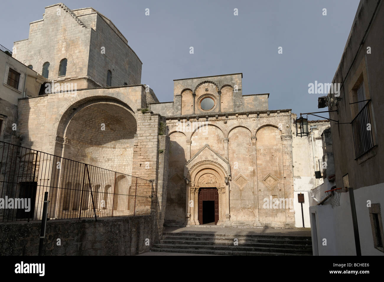 Monte Sant' Angelo Puglia Italy 12th C Church of San Pietro (left) and the 12th C Romanesque Santa Maria Maggiore (right) Stock Photo