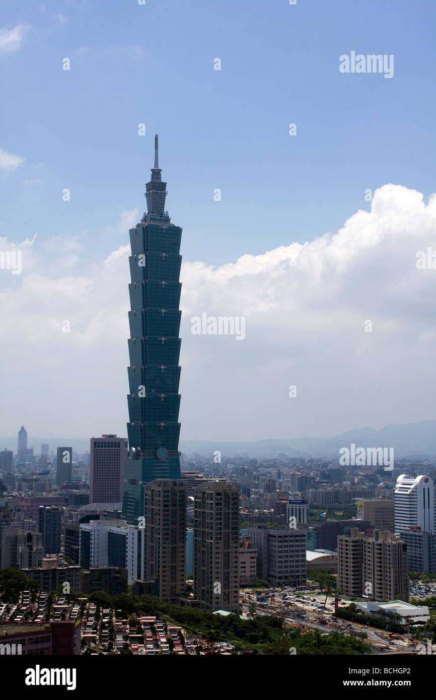 Taipei 101 tower in the skyline, a landmark supertall skyscraper viewed from Xiangshan aka Elephant Mountain or Mount Elephant, Xinyi District, Taiwan Stock Photo