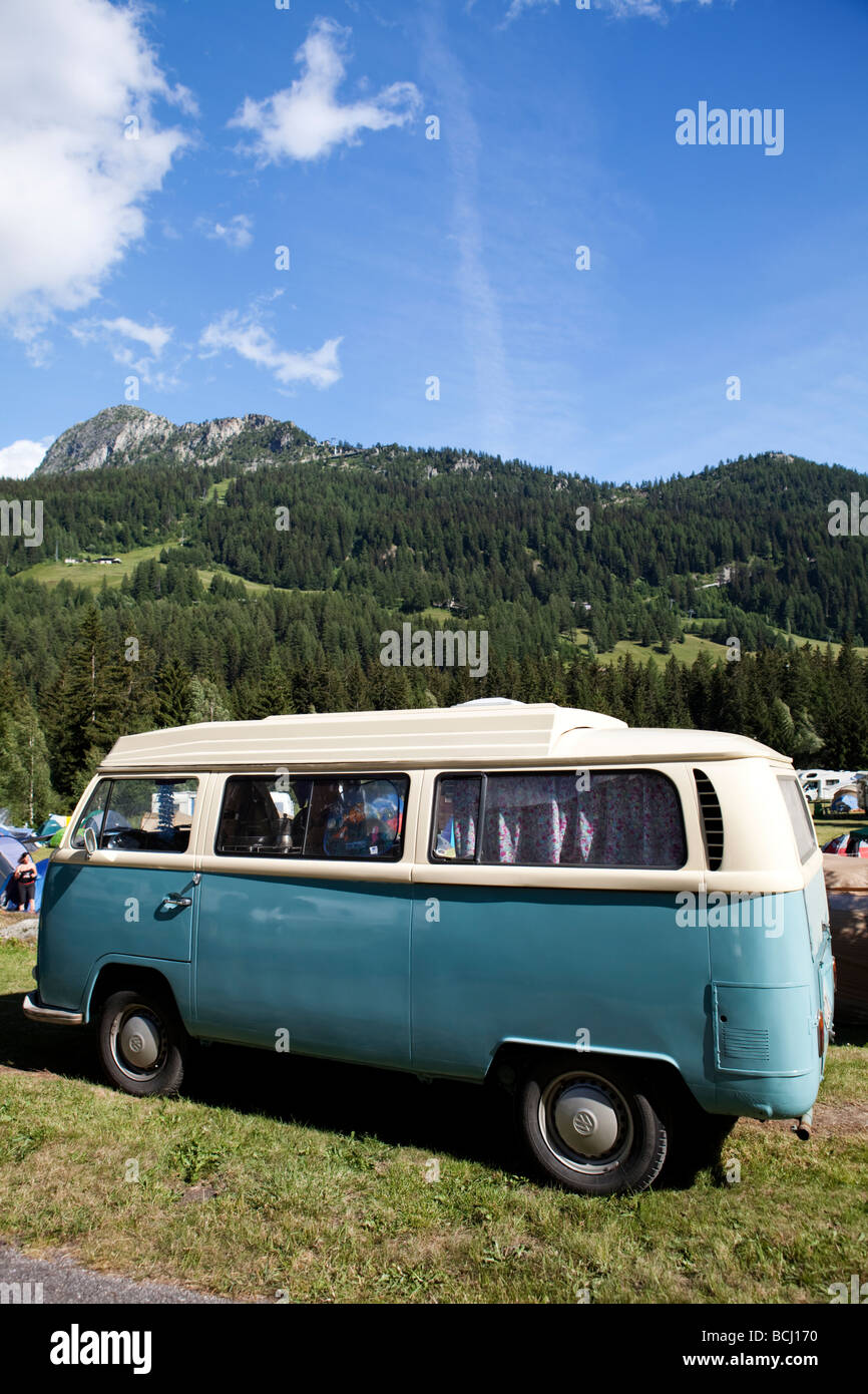 Ein VW Westfalia Wohnmobil Early Bay Stockfotografie - Alamy