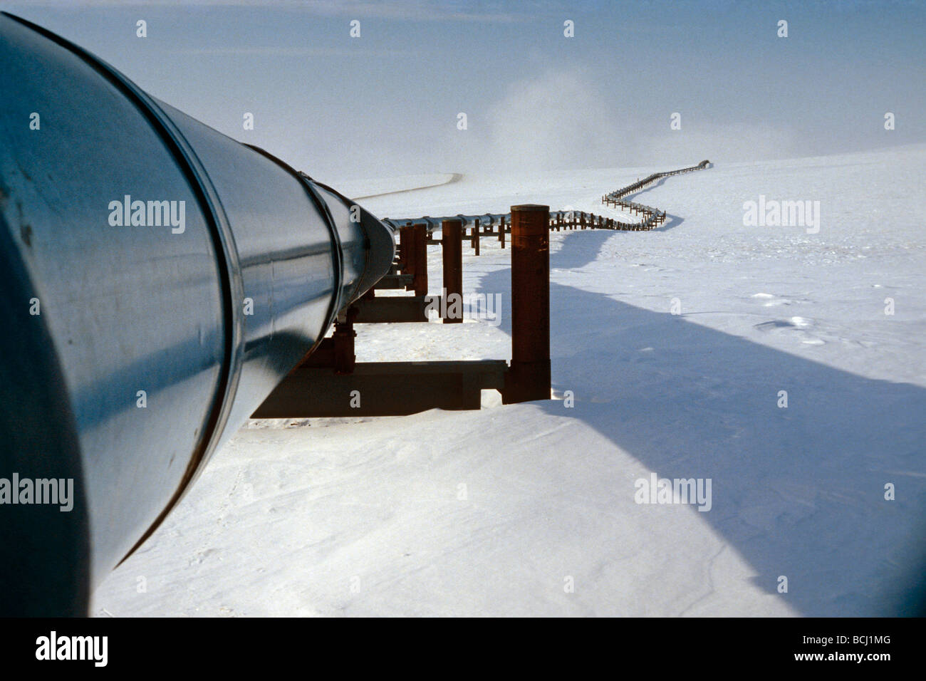 TransAlaska Pipeline Prudhoe Bay Arctic AK winter scenic Stock Photo