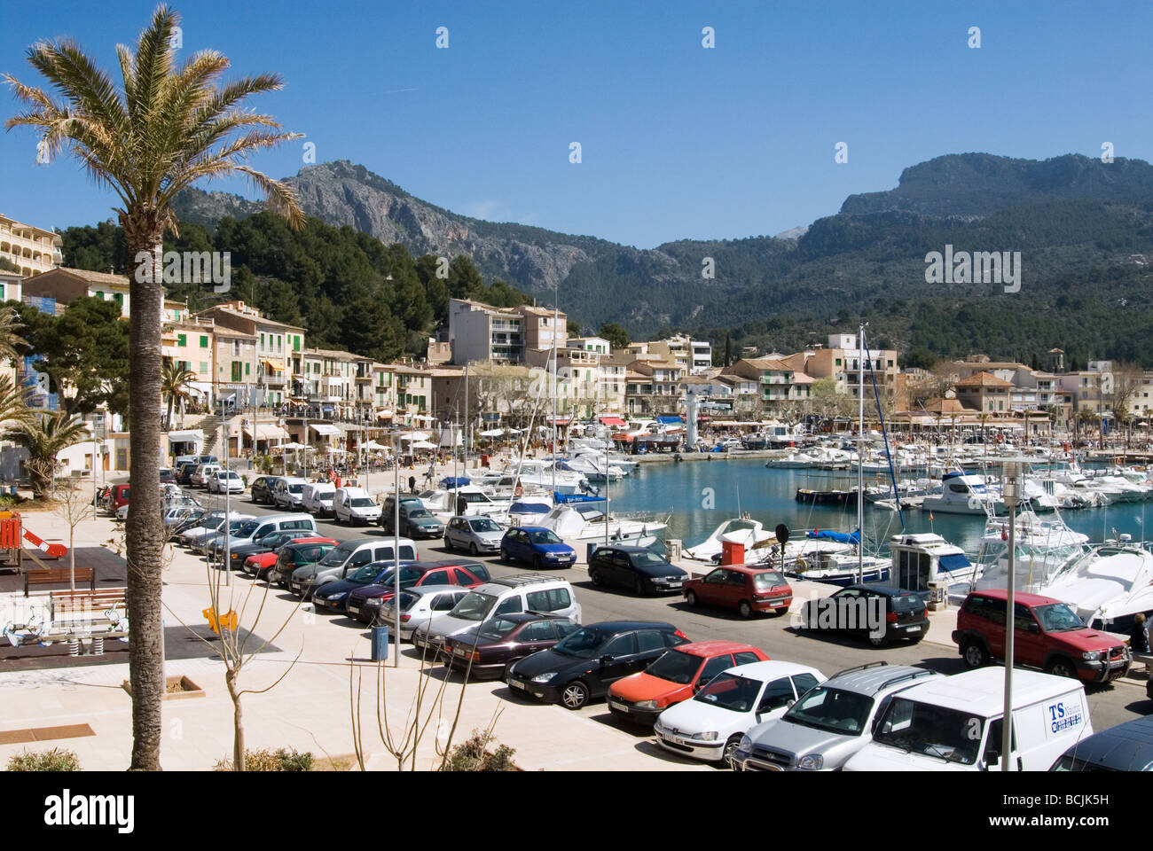 Harbour of Port de Soller, on the Balearic Island Mallorca in Spain. Stock Photo