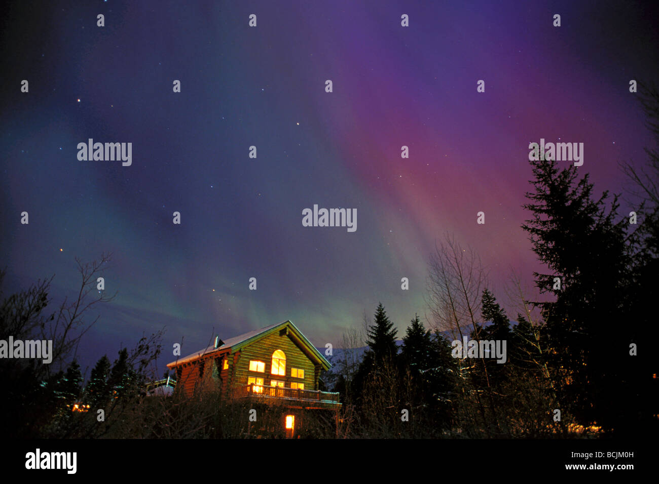 Northern Lights Over Cabin Girdwood SC AK Winter Stock Photo - Alamy
