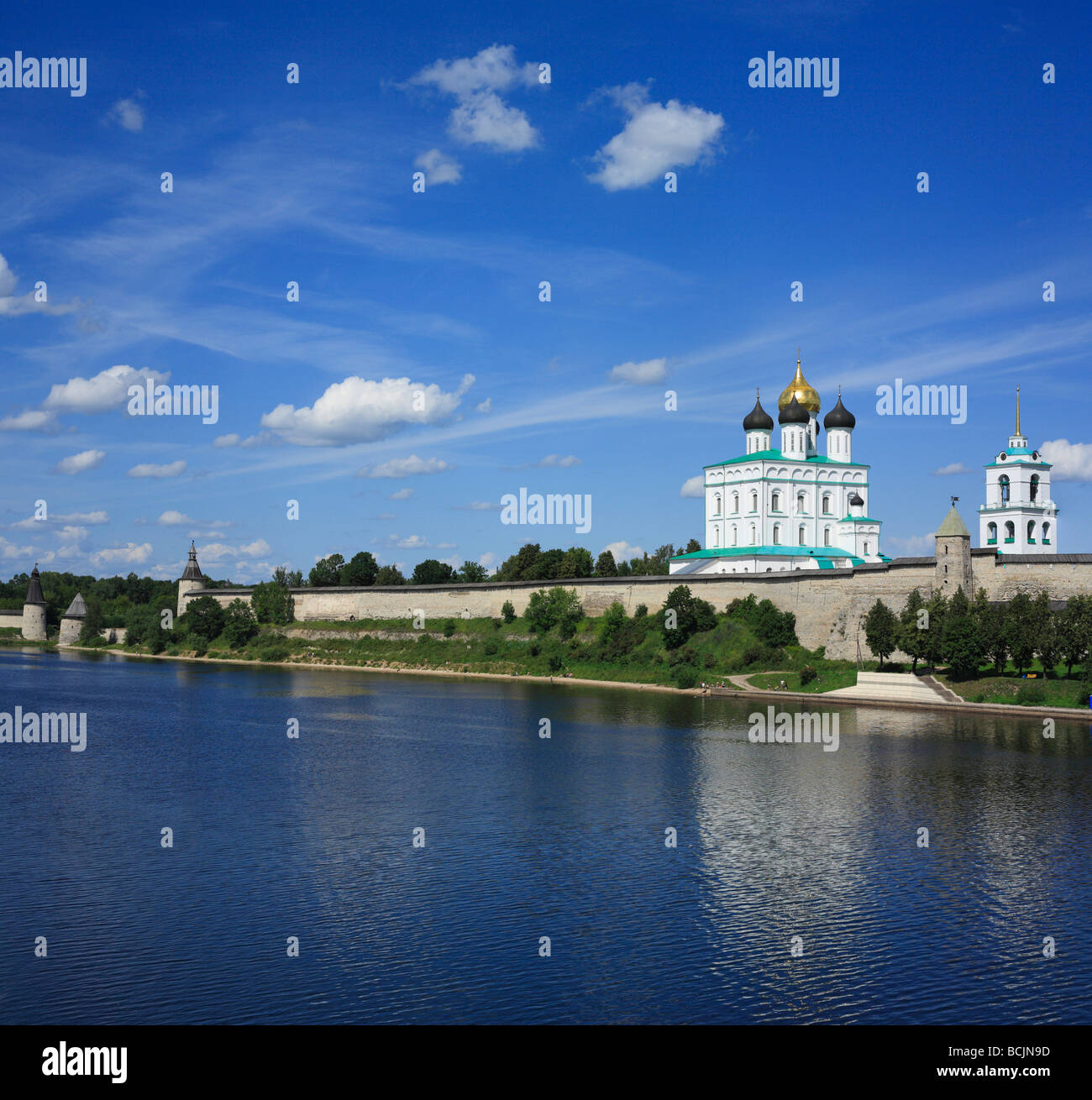 View of the Pskov kremlin from the Velikaya River, Pskov, Pskov region, Russia Stock Photo