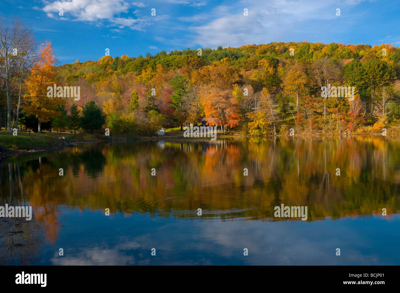 USA, Connecticut, Lake Waramaug Stock Photo Alamy