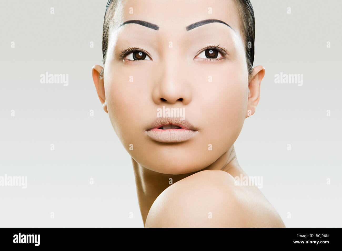 Painted eyebrows hires stock photography and images Alamy