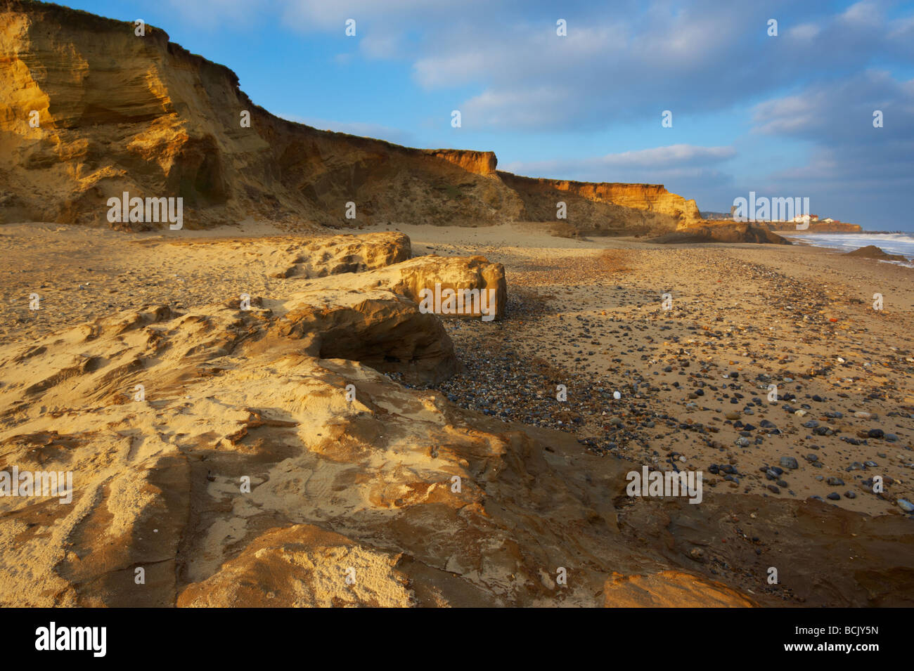 Happisburgh beach coastal erosion hi-res stock photography and images ...