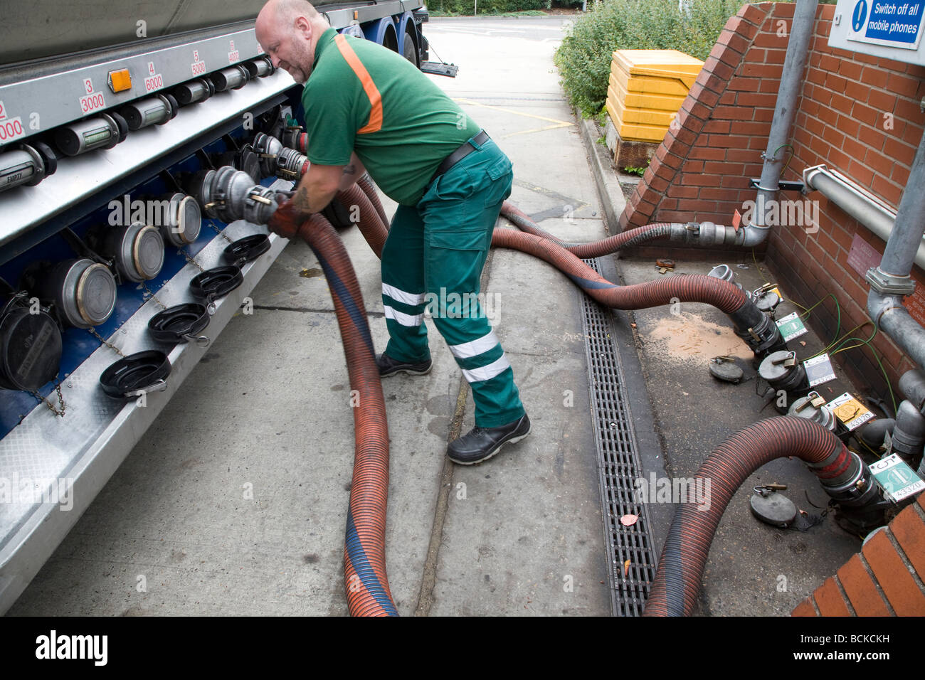 Tesco petrol tanker hi res stock photography and images Page 2