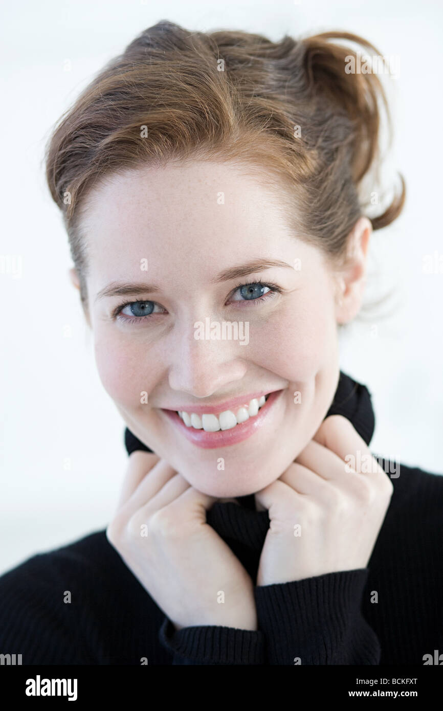 Portrait of a young woman Stock Photo - Alamy