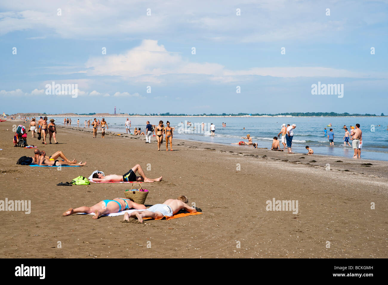 Venice - the Lido de Venezia the Blue Moon public beach free ...