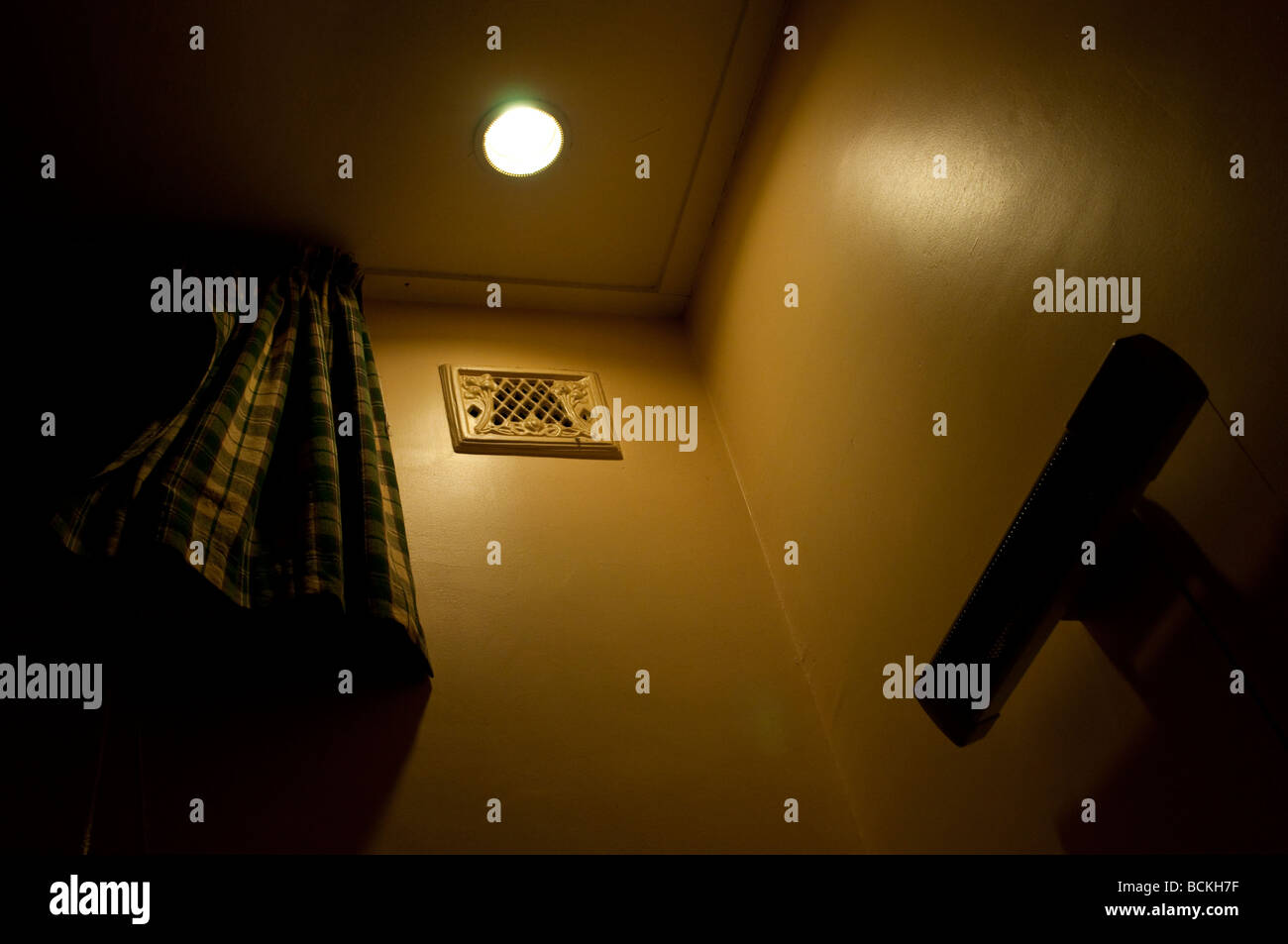 High ceiling with an air brick and curtain in a hotel room Bathurst Australia Stock Photo