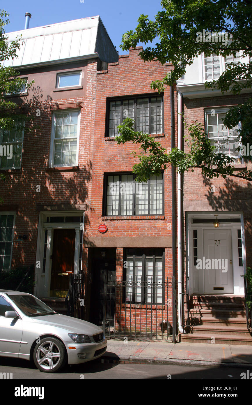 Narrowest house hires stock photography and images Alamy