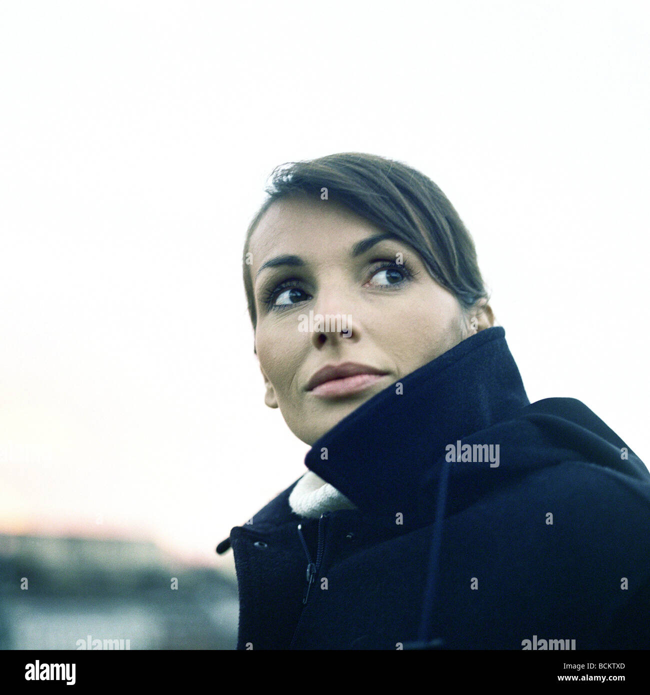 Women wearing white coats hi-res stock photography and images - Alamy