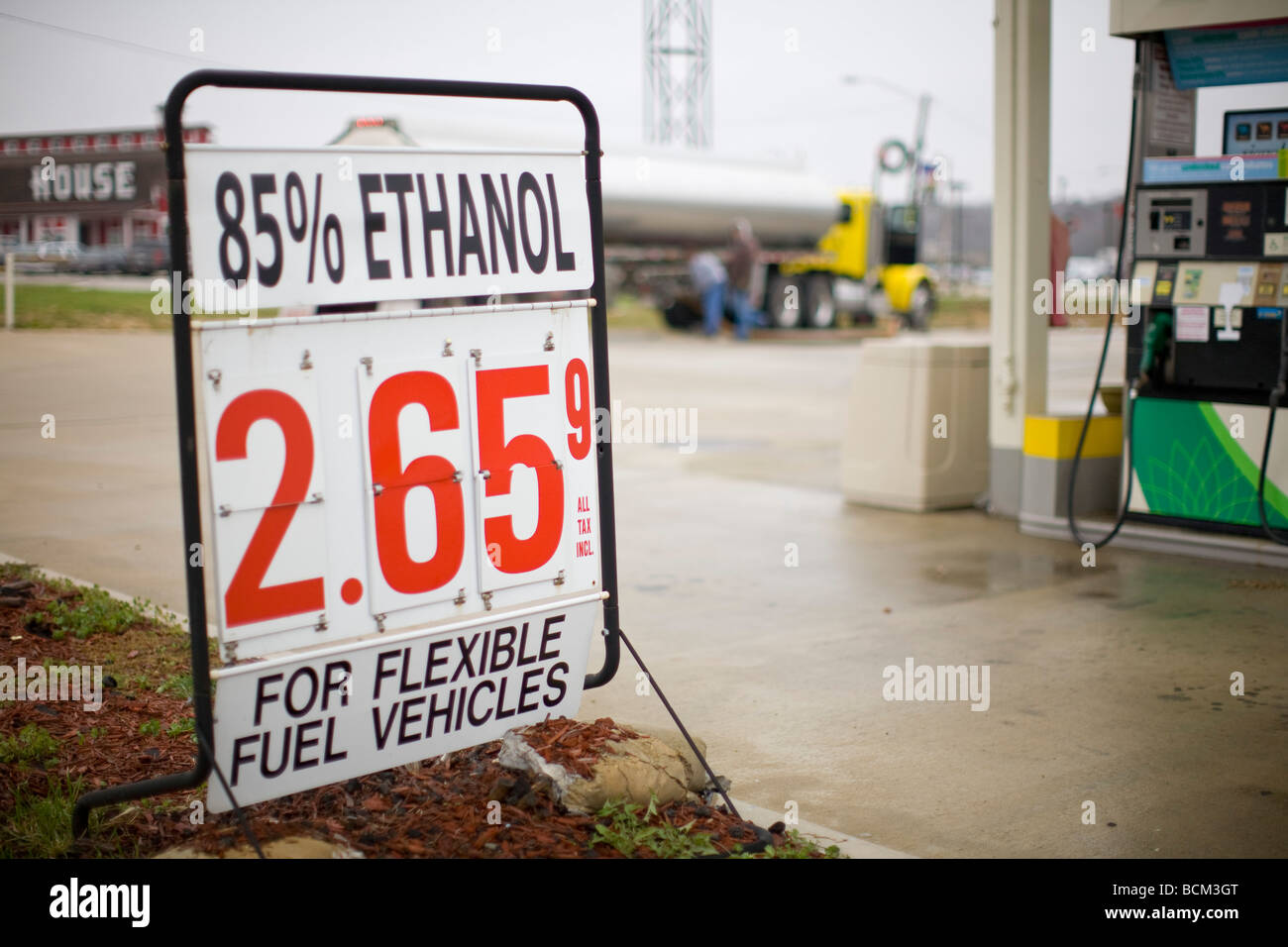 Sign for E 85 Ethanol Blend Fuel Stock Photo Alamy
