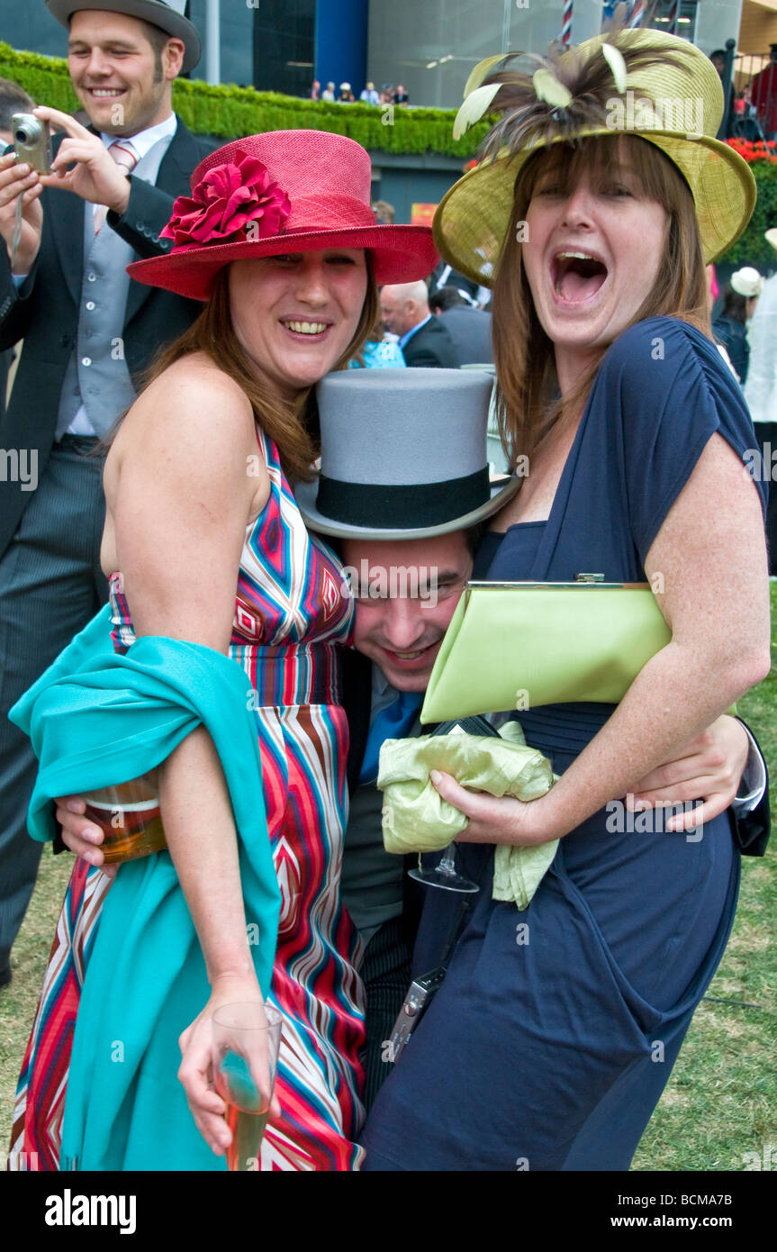 Ascot ladies day hi-res stock photography and images - Alamy