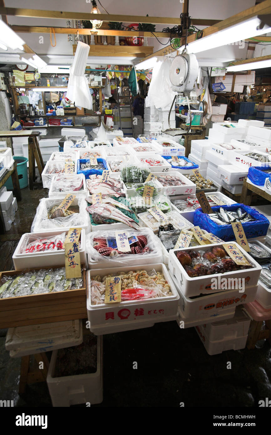 Tsukiji fish market Tokyo Japan Stock Photo - Alamy
