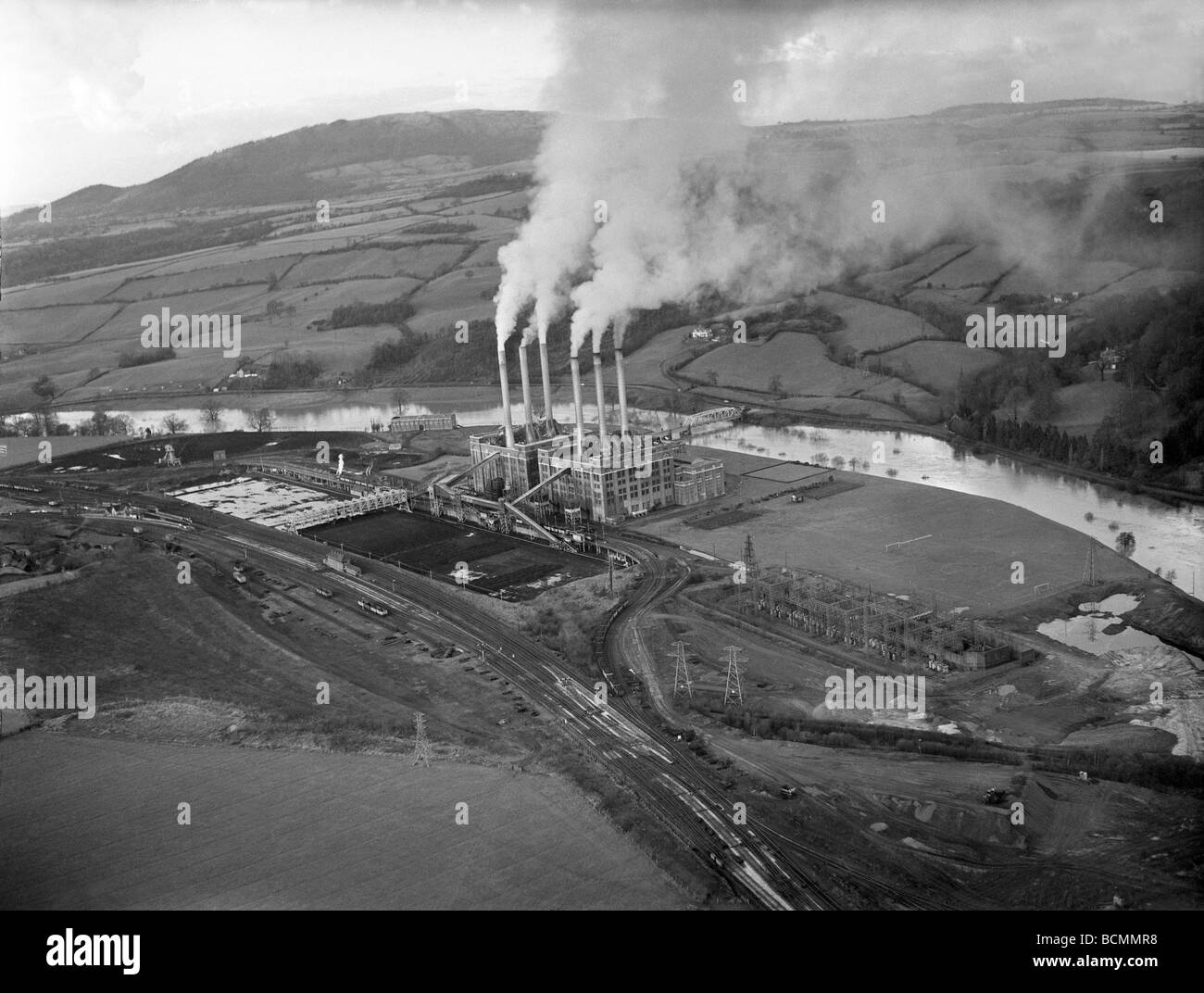 Aerial view of the original Ironbridge A Power Station at Buildwas 25 1 1960 Stock Photo