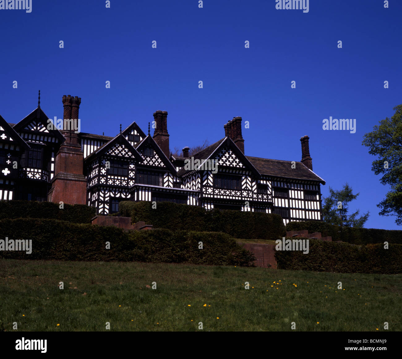 The Tudor facade of Bramall Hall Bramhall Cheshire England Stock Photo Alamy