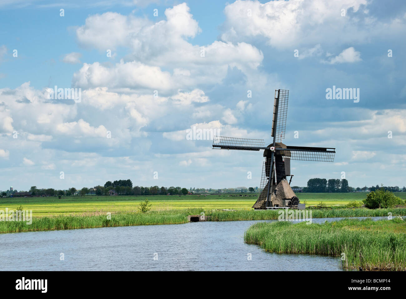Windmill. The Broekmolen near Streefkerk, South Holland, Netherlands. Stock Photo