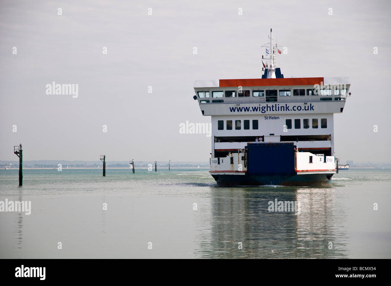 Isle of wight ferry hi-res stock photography and images - Alamy
