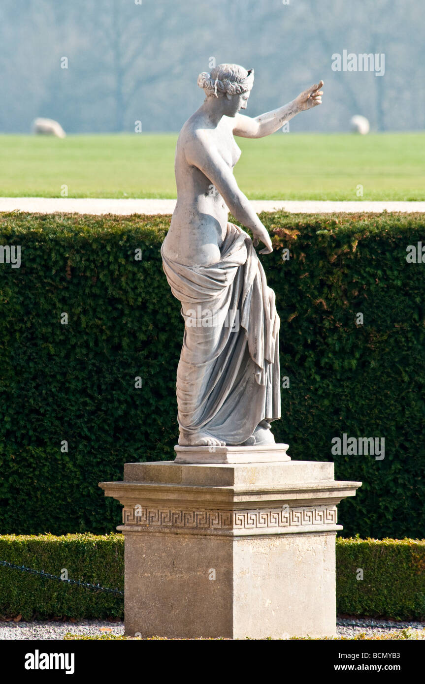 Statue In The Grounds Of Blenheim Palace Oxfordshire Stock Photo Alamy