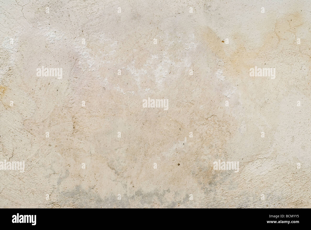 External wall in bad condition Stock Photo - Alamy