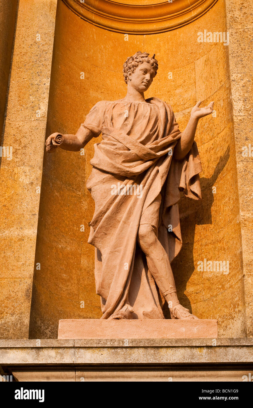 Statue In The Grounds Of Blenheim Palace Oxfordshire Stock Photo Alamy