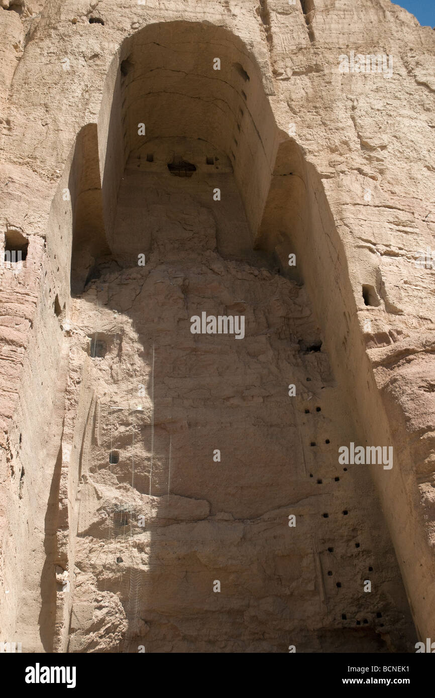 Vast niche in Bamiyan's sandstone cliffs; until 2001 it held the Big Buddha, one of two giant figures the Taliban destroyed Stock Photo