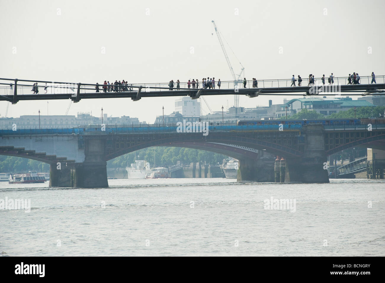 The wobbly bridge across the Thames between Tate Modern and St Pauls