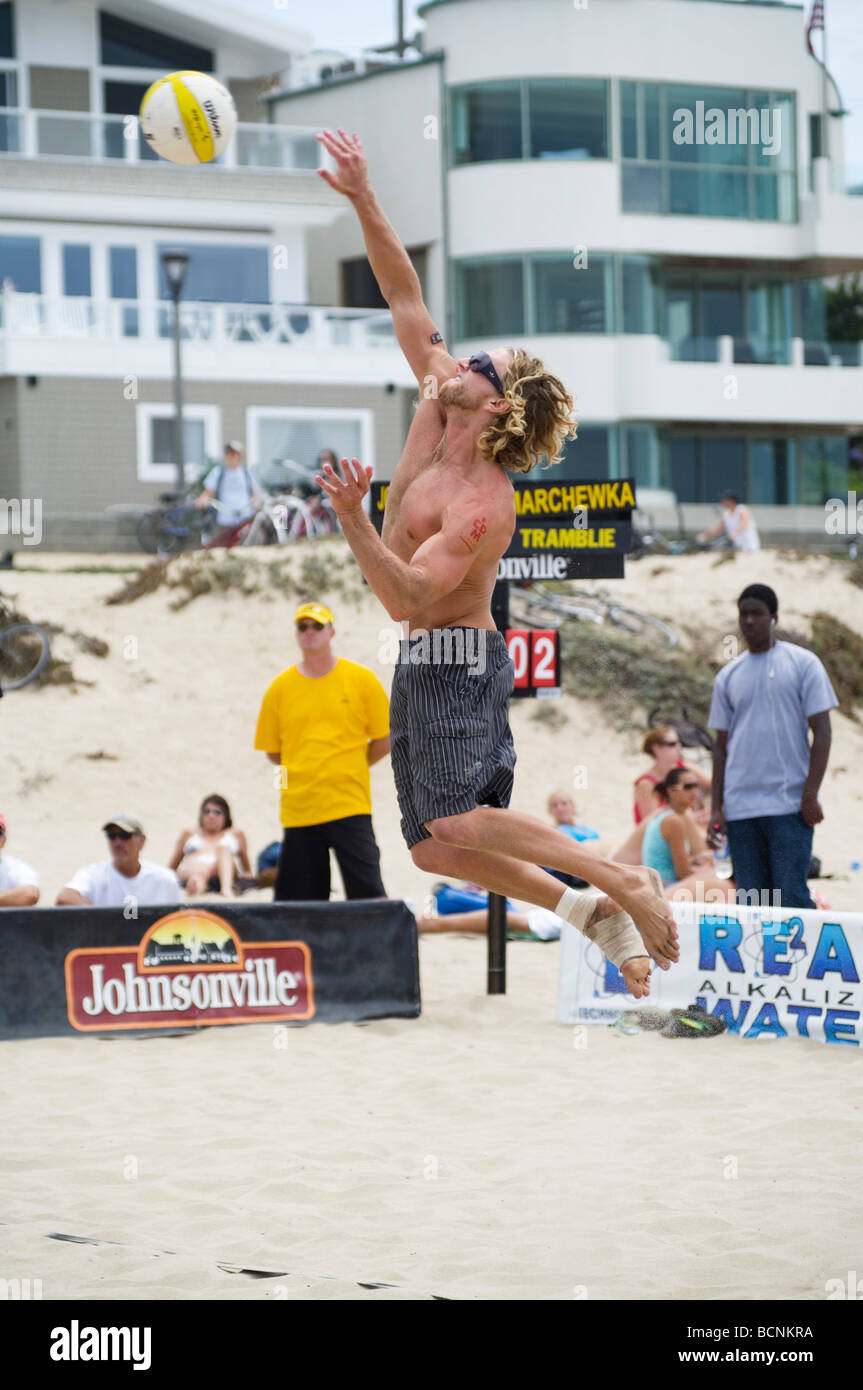 Qualifying round men's Manhattan Beach AVP pro beach volleyball