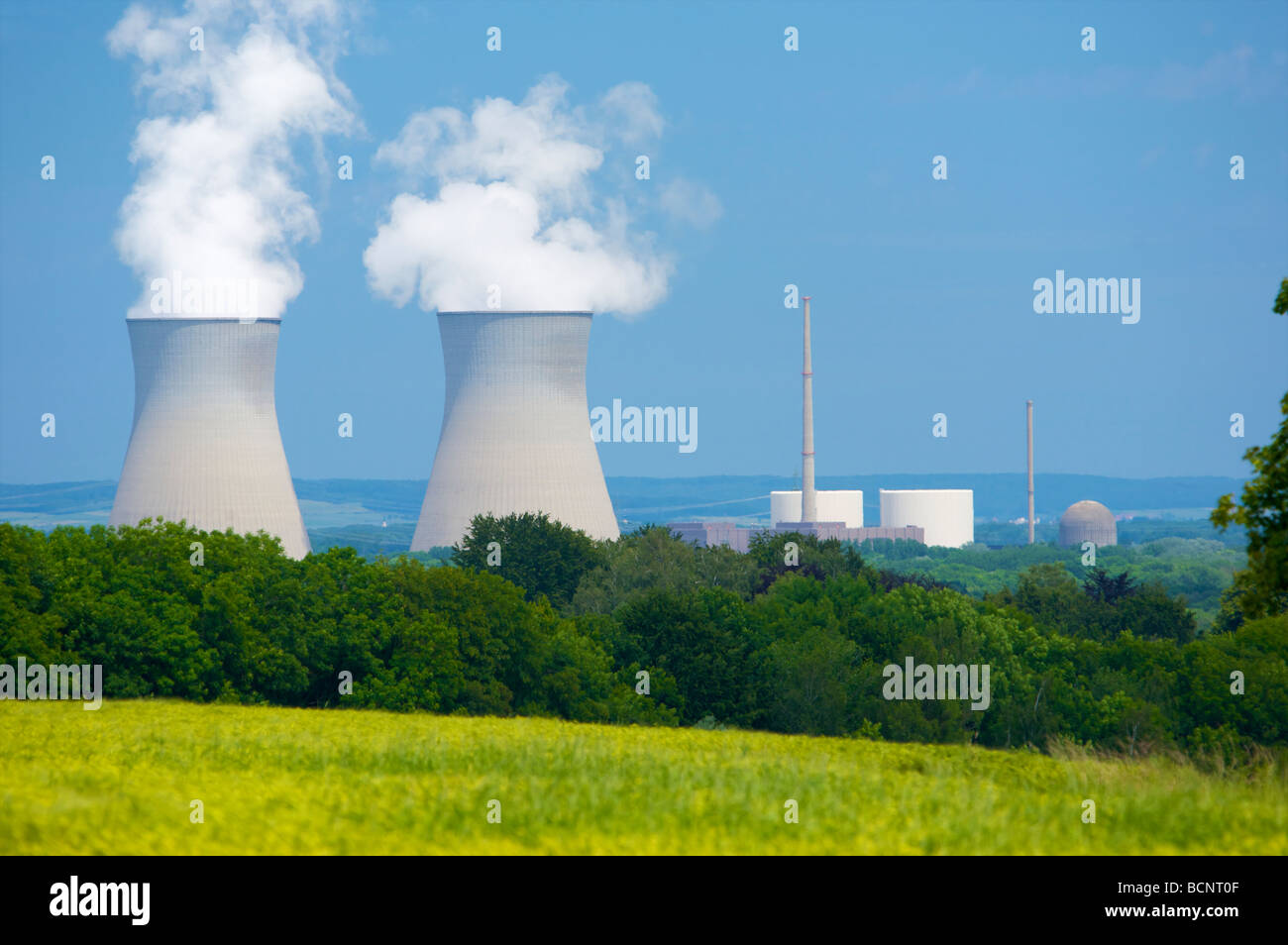 gundremmingen-nuclear-power-plant-in-bavaria-germany-2-active-bwr