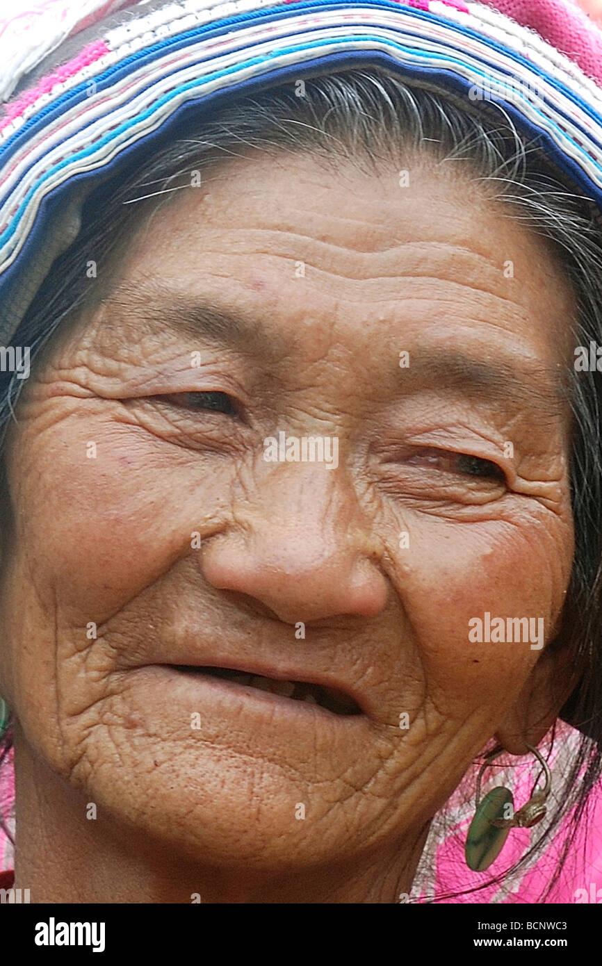 china yunnan portrait Stock Photo - Alamy