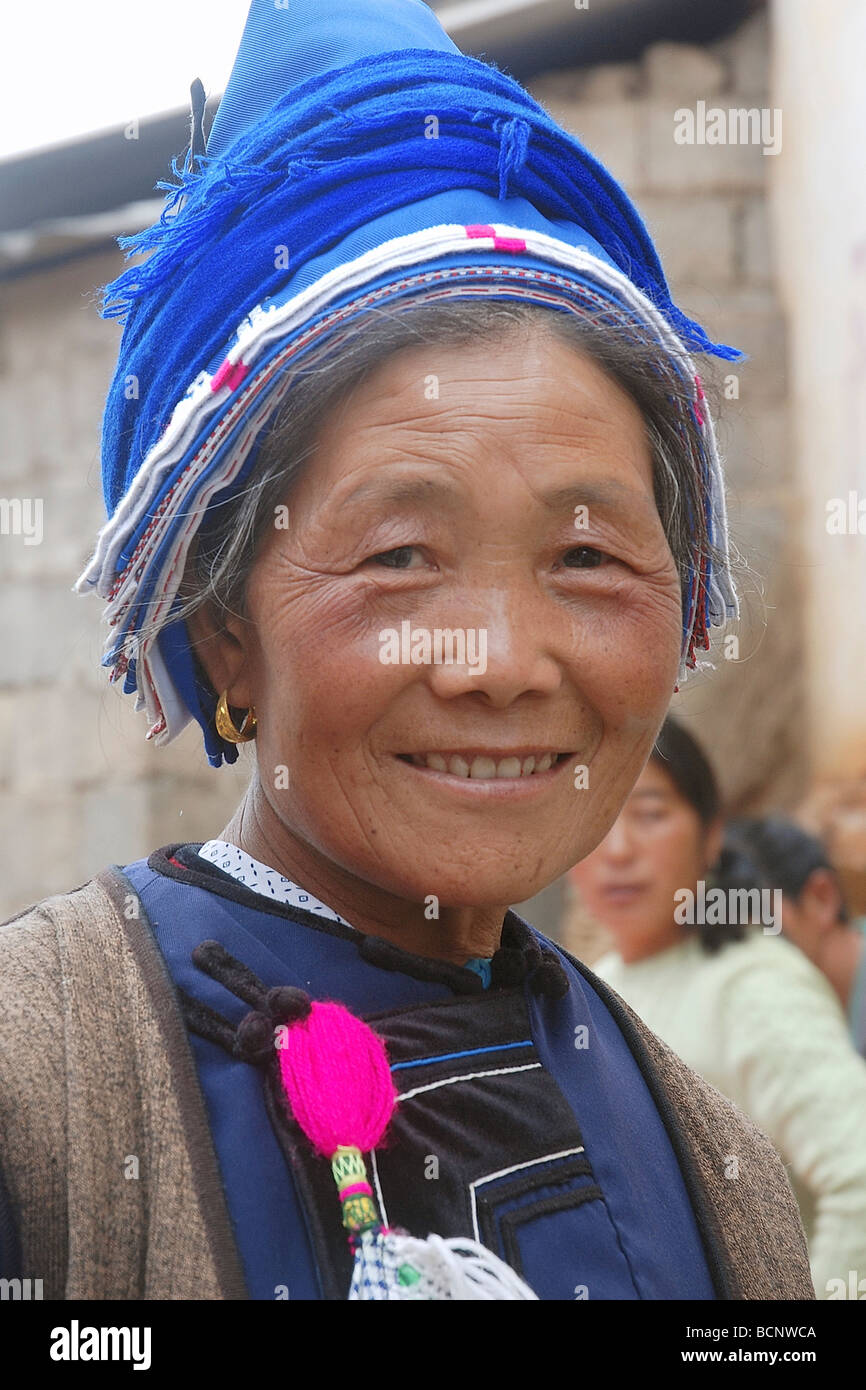 china yunnan portrait Stock Photo - Alamy