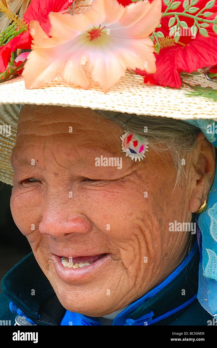 china yunnan portrait Stock Photo - Alamy