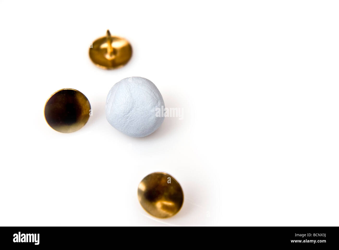 Round head pins hi-res stock photography and images - Alamy