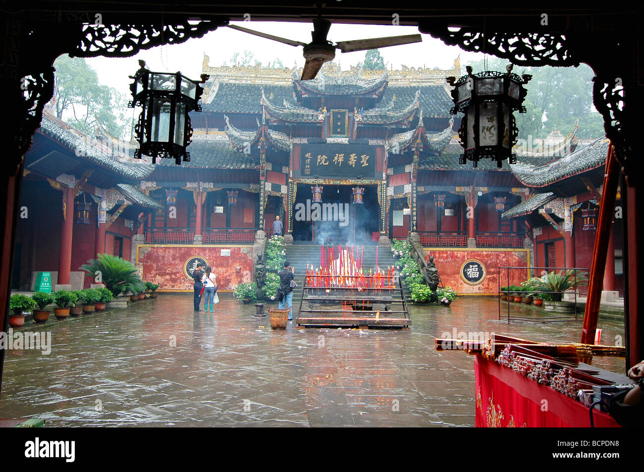 Entrance hall of Shengshou Temple, Dazu Grotto, Dazu County, Chongqing, China Stock Photo