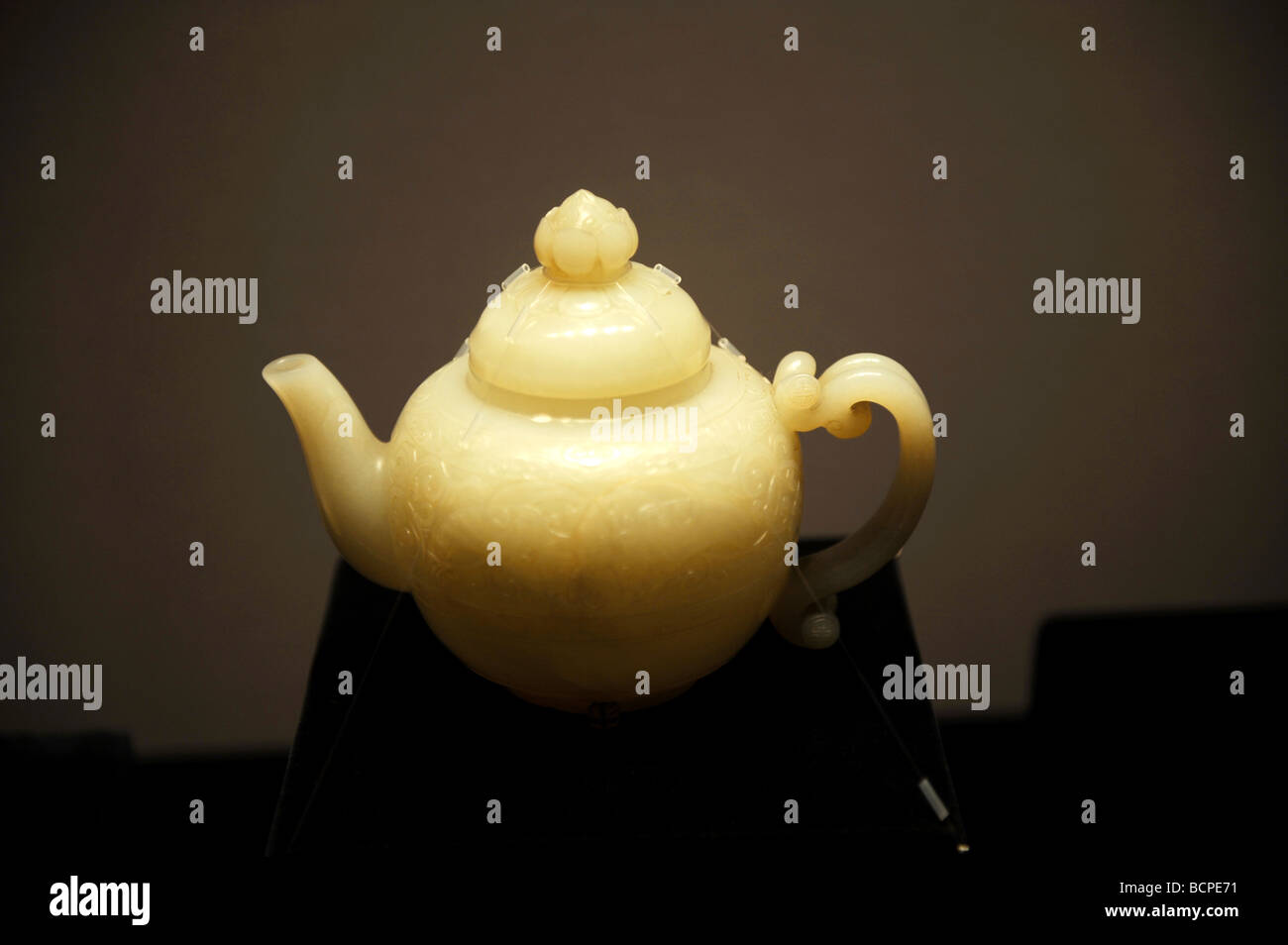 White jade tea kittle, Capital Museum, Beijing, China Stock Photo Alamy