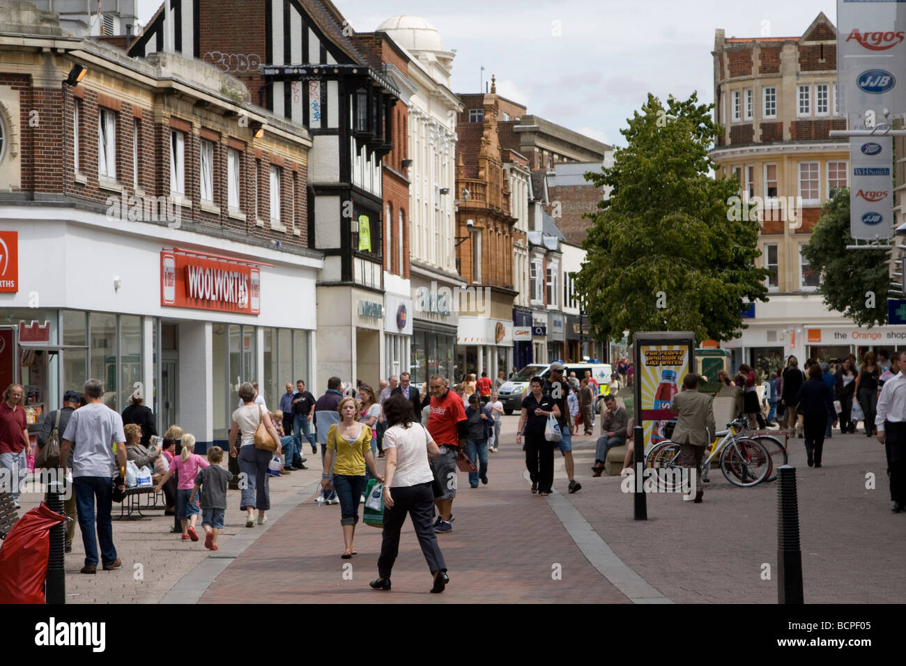 Bedford Town Centre High Street Bedfordshire England Uk Gb Stock Photo Bedford Town Centre High Street Bedfordshire England Uk Gb Stock Photo