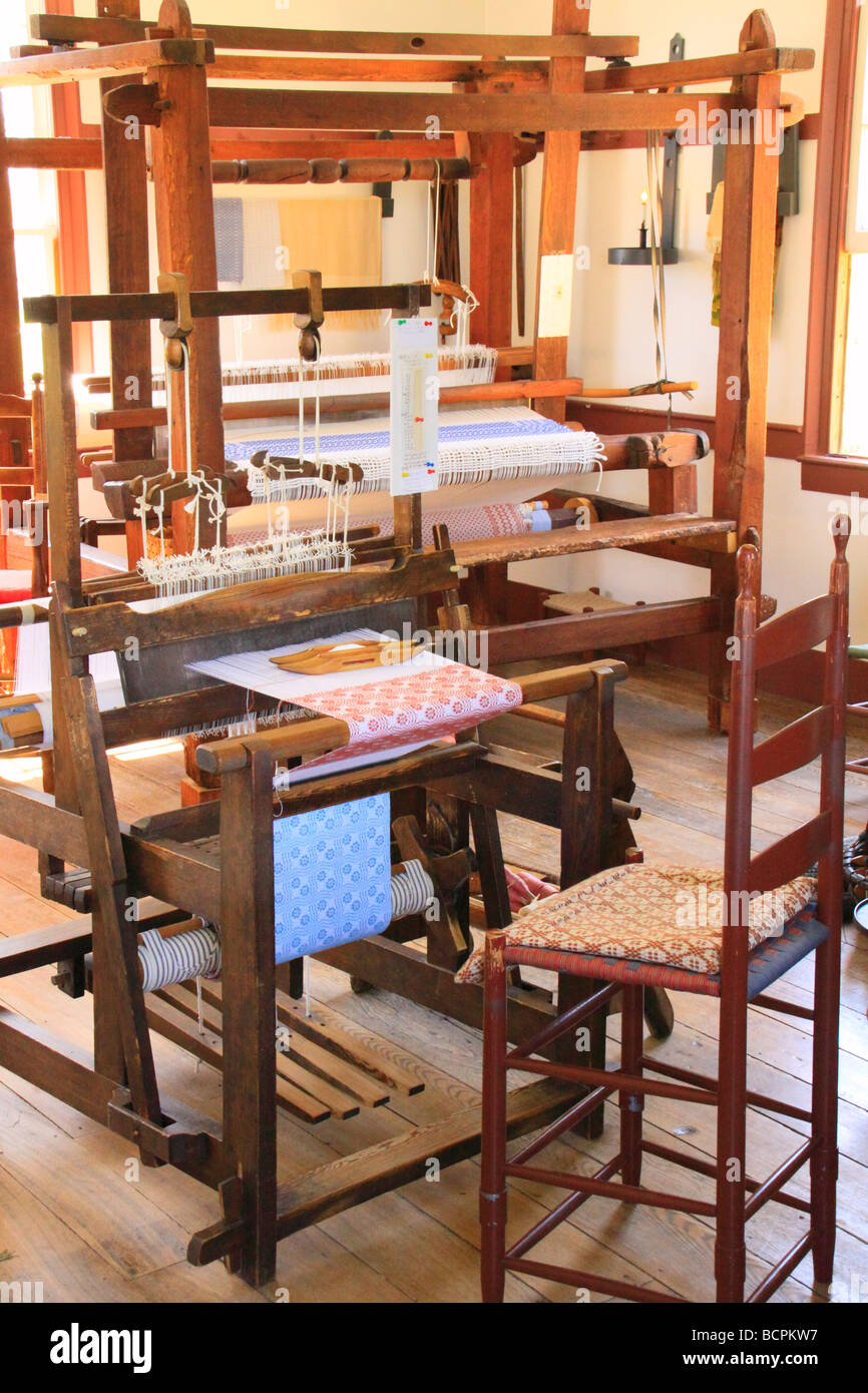 Weaving loom at East Family Sisters Shop at Shaker Village of Pleasant Hill Harrodsburg Kentucky Stock Photo