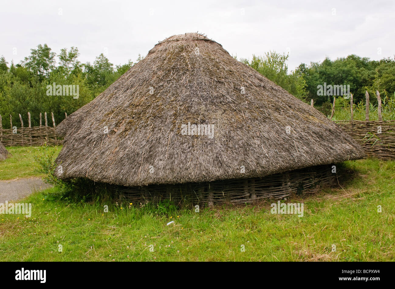 Celtic houses hi-res stock photography and images - Alamy