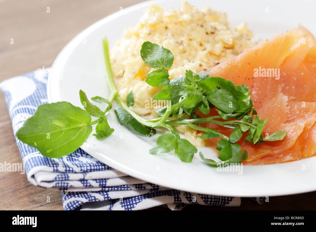 Smoked salmon scrambled egg hires stock photography and images Alamy