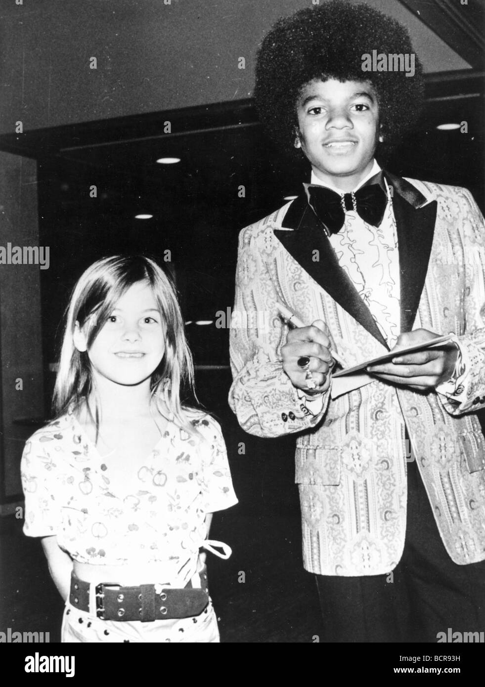 MICHAEL JACKSON and young fan in 1972 Stock Photo