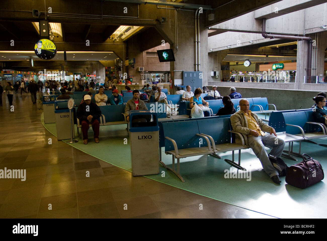 Tiête Bus terminal Stock Photo - Alamy