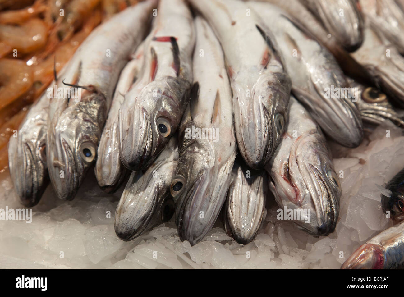 Mercado de triana seville hi-res stock photography and images - Alamy