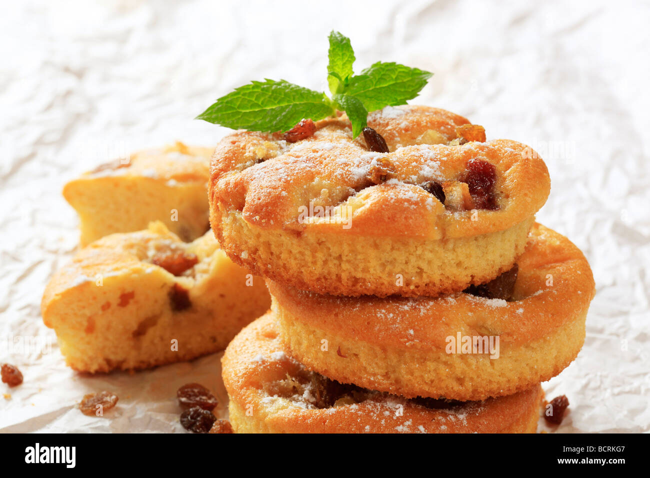 Sponge Cakes With Raisins Stock Photo Alamy sponge-cakes-with-raisins-stock-photo-alamy