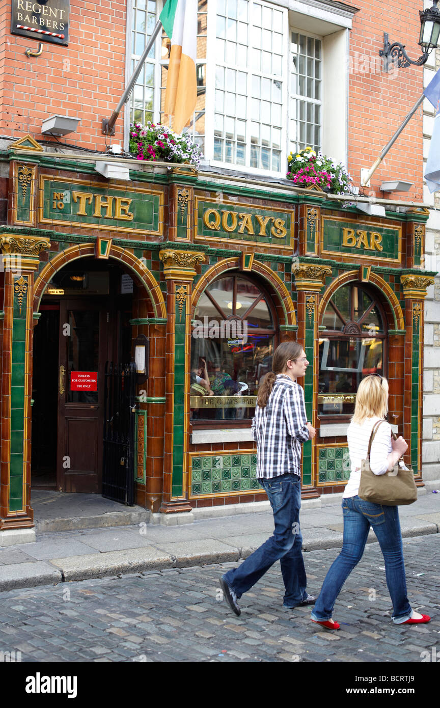 The Quays Bar in the Temple Bar Area Dublin Ireland Stock Photo
