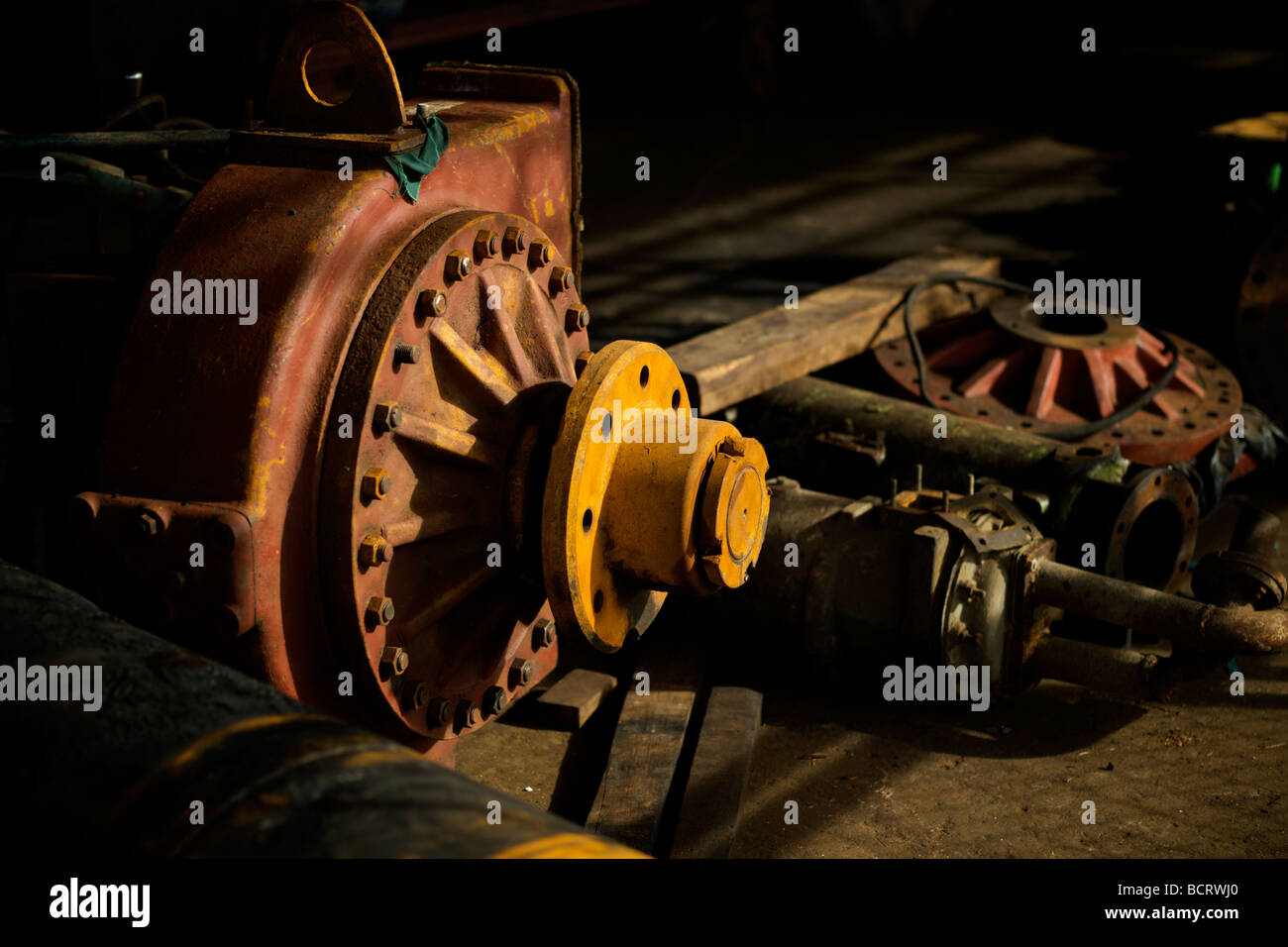 Engine parts hi-res stock photography and images - Alamy