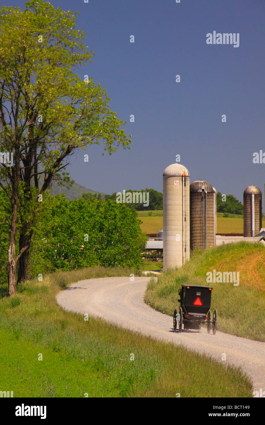 Mennonite buggy on road near Dayton in Shenandoah Valley Virginia Stock Photo