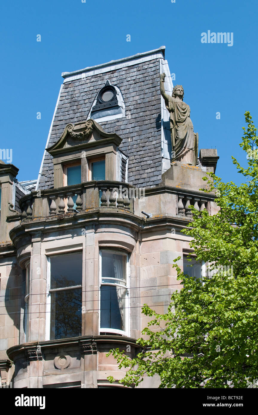 Terraced building in Queens Drive, Glasgow Stock Photo Alamy
