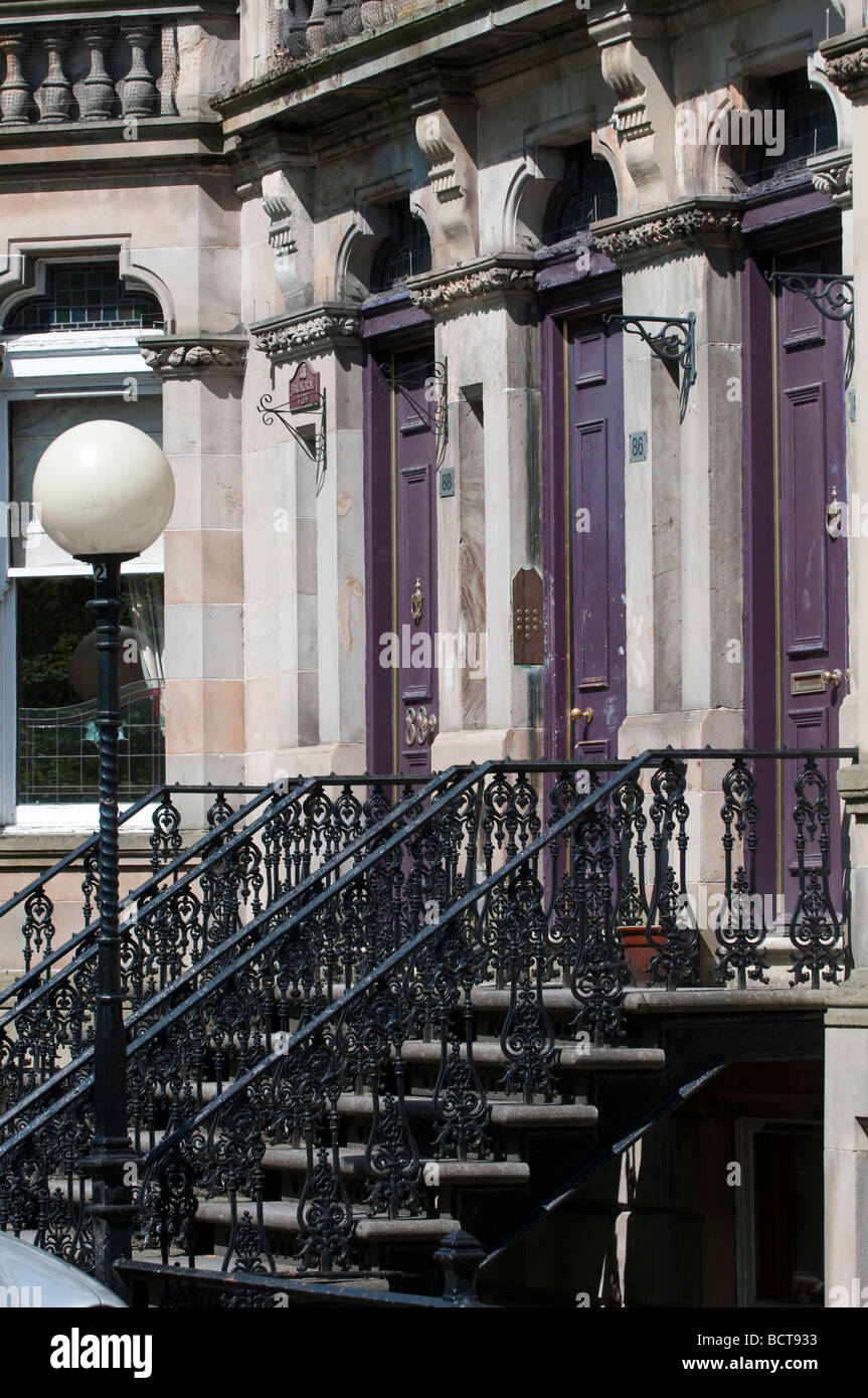 Terraced building in Queens Drive, Glasgow Stock Photo Alamy