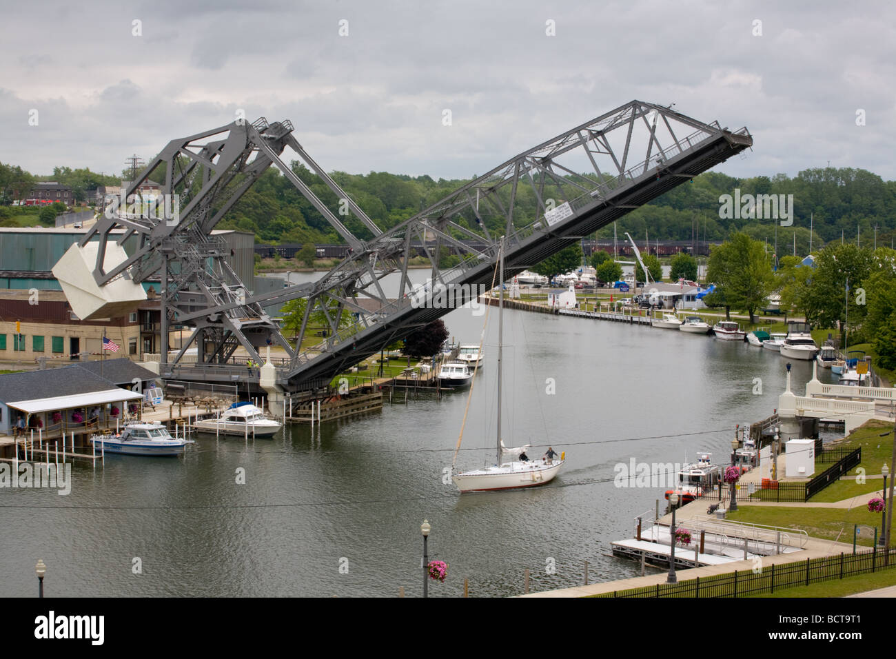 Bascule bridge design hi-res stock photography and images - Alamy